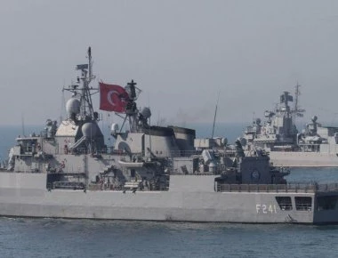 Άγκυρα: «Ο προκλητικός Έλληνας υποχώρησε όταν τον απειλήσαμε με πόλεμο» - Εμπαιγμός από τα τουρκικά ΜΜΕ